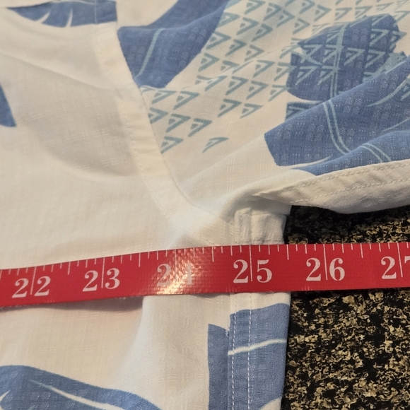 Quiksilver Waterman Men's XL Blue on White Printed Botanical Tropical Shirt - Picture 8 of 16